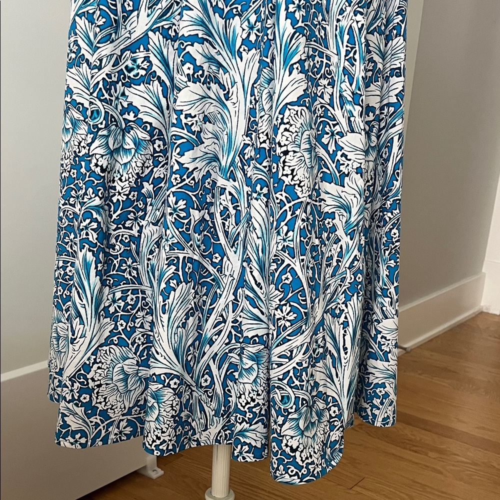 Samantha Sung Blue and White Patterned Midi Dress - Picture 11 of 15